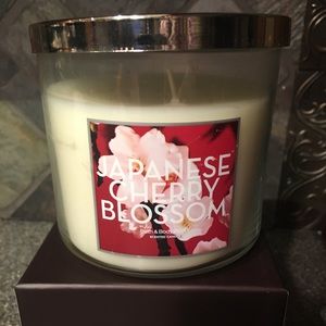 Japanese Cherry Blossom Bath and Bodywors Candle